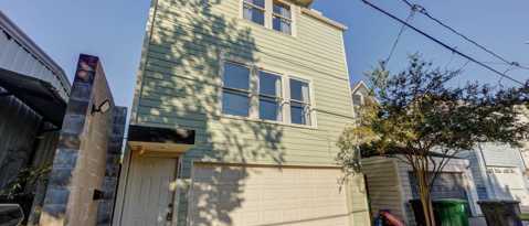 Building Photo - 1236 Cortlandt St