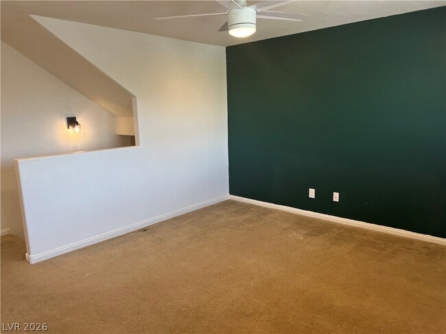 Building Photo - 10862 Knickerbocker Ave