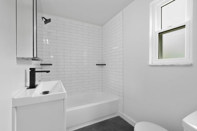 Building Photo - READY FOR MOVE IN! FULLY REMODELED 3-BEDRO...