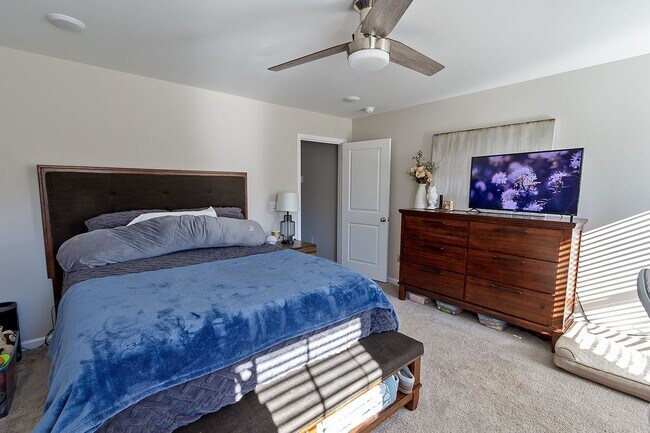 Building Photo - Available 6/19/26