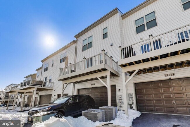 Building Photo - 22036 Plover St