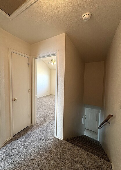 Building Photo - 4302 Sylvia Dr