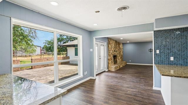 Building Photo - 1222 Golden Hoof Dr