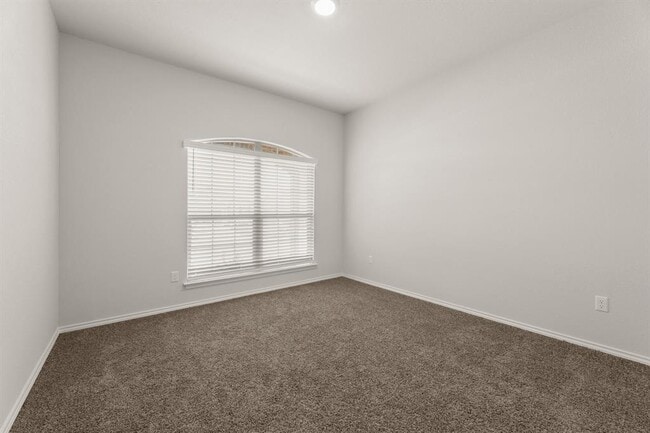 Building Photo - 108 Pivot Dr