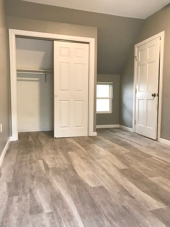 Bedroom 2 - 1246 West Ave