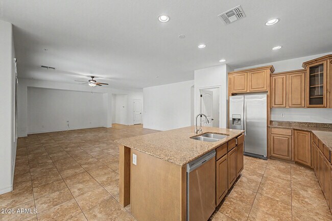 Building Photo - 56 W Lynx Way