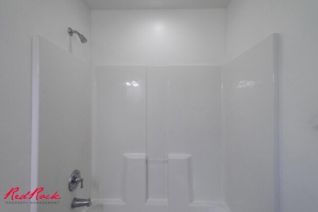 Building Photo - 2075 S Sir Monte Dr