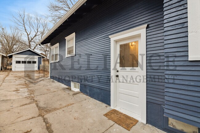 Building Photo - 236 N Holyoke St