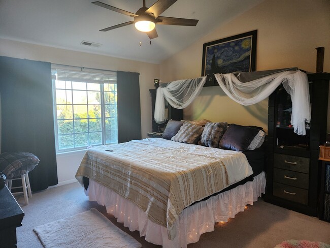 Building Photo - 534 Cary Woods Cir