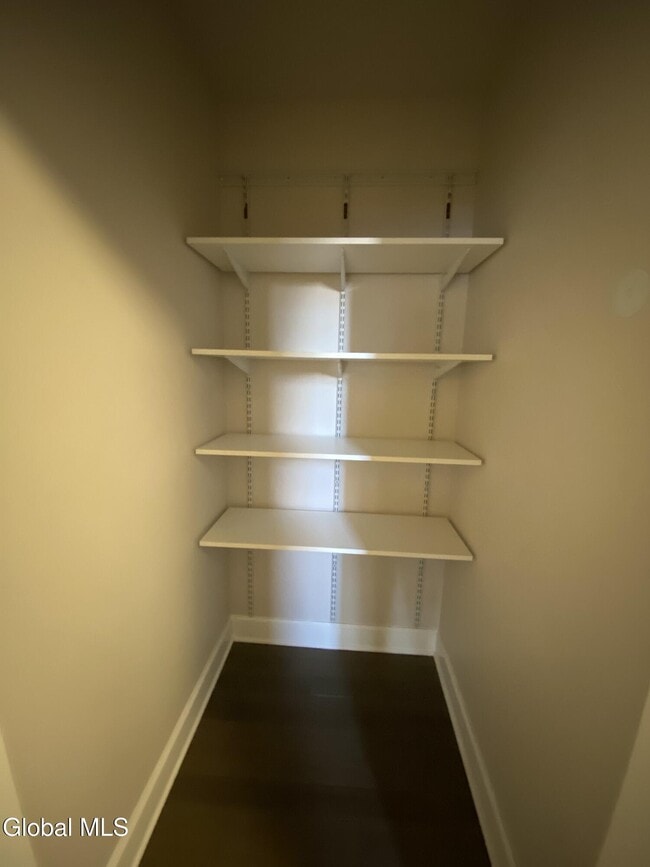 Building Photo - 2 West Ave