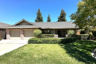 Building Photo - Beautiful 3-Bedroom Home with Open Floor Plan & Private Backyard