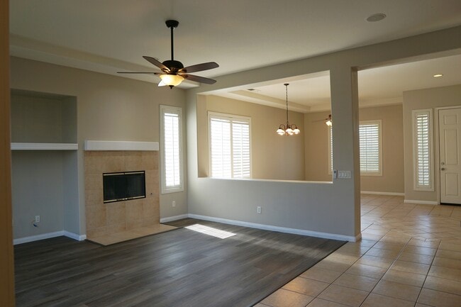 Building Photo - 79882 Viento Dr
