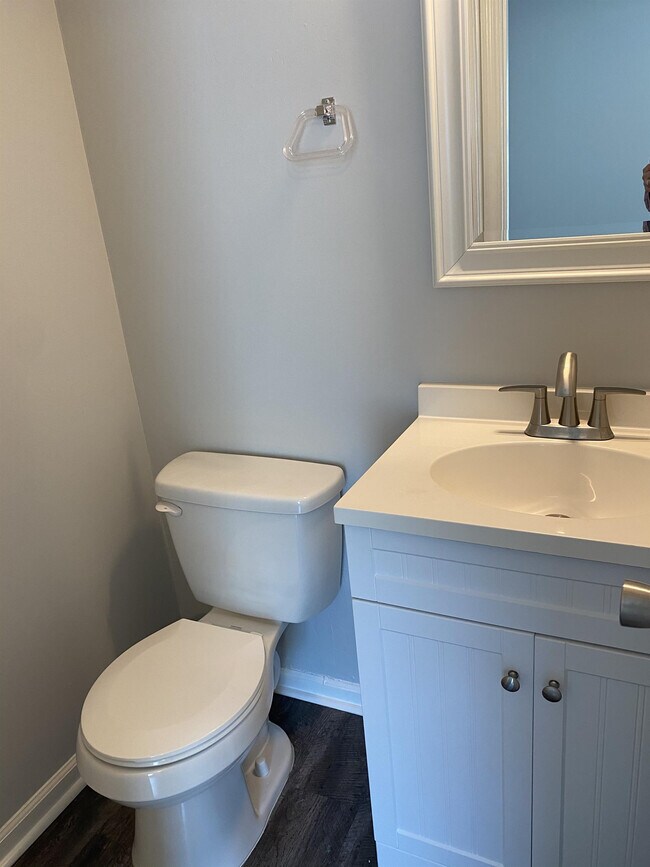 Building Photo - 1251 Sumner Ave