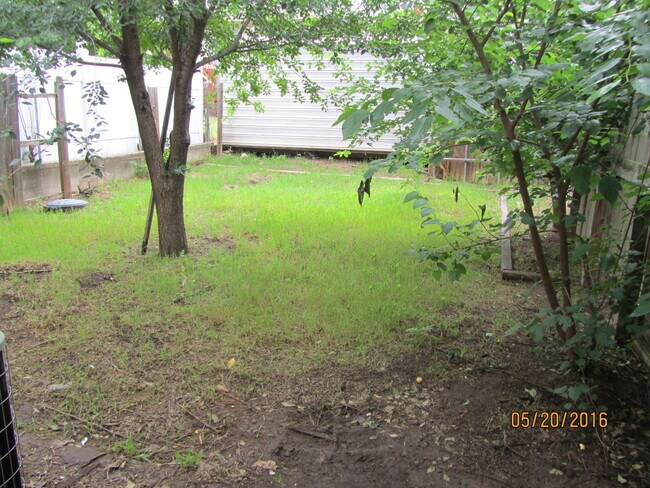 Building Photo - NICE NW HOME