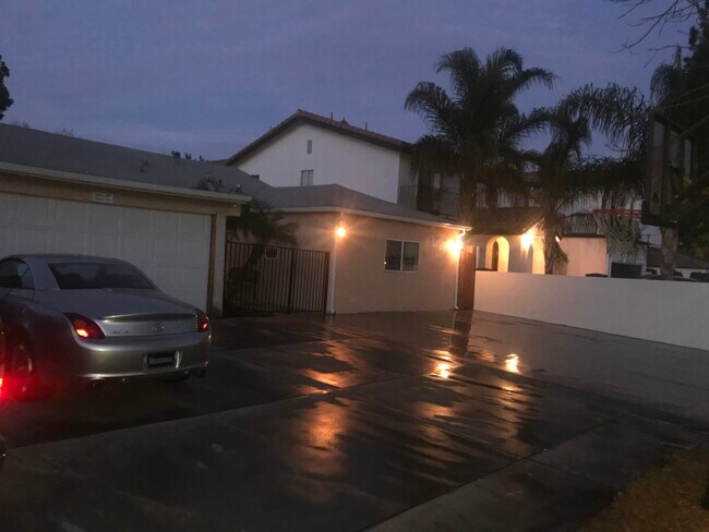 Building Photo - 12619 Emelita St