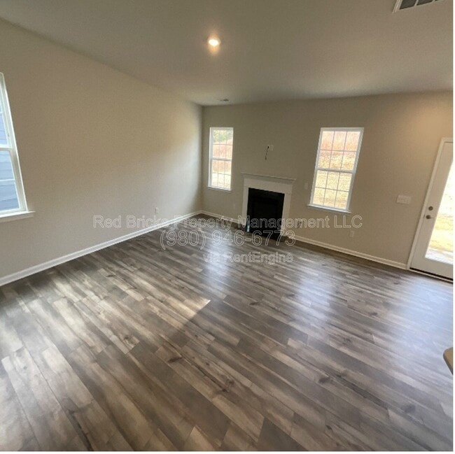 Building Photo - 1618 Swallow Tail Dr