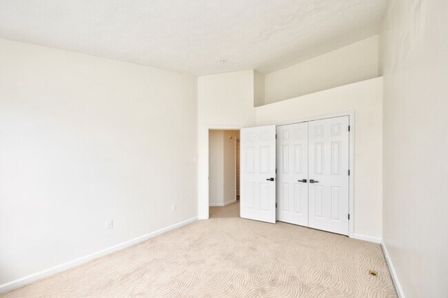 Building Photo - Modern Comfort Meets Everyday Convenience in this Stunning Forest Hill Townhome with 3 Beds & 3.5...