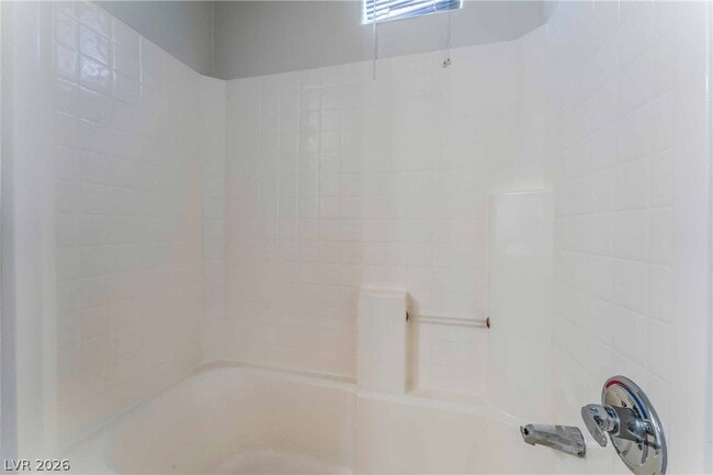 Building Photo - 5855 Valley Dr