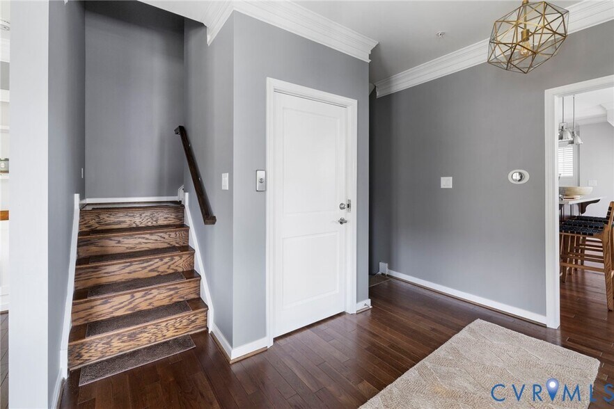 Building Photo - 3920 Village Commons Walk