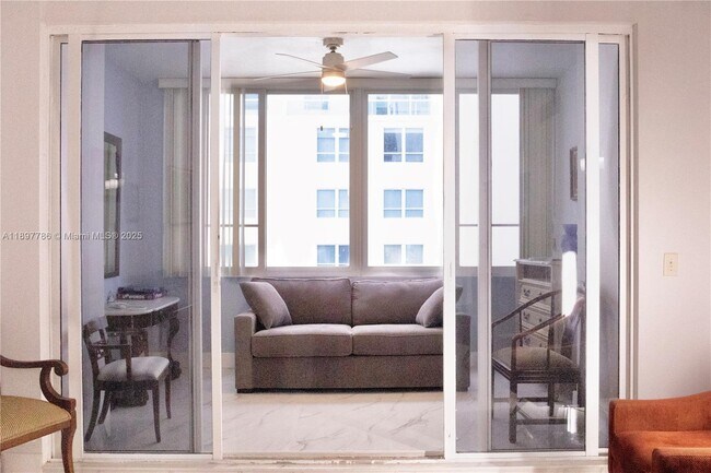 Building Photo - 5005 Collins Ave