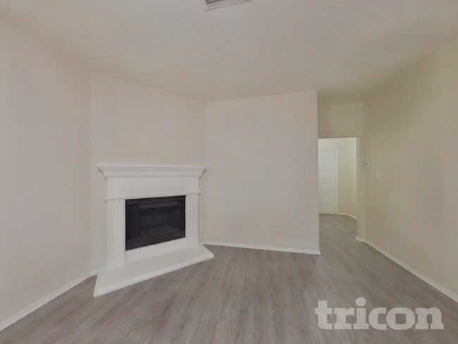 Building Photo - 6300 Downeast Dr