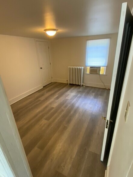 Building Photo - 409 Farnsworth Avenue