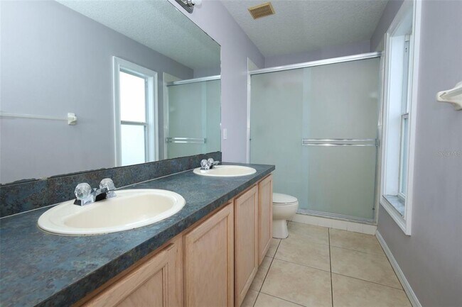 Building Photo - 15219 Starleigh Rd