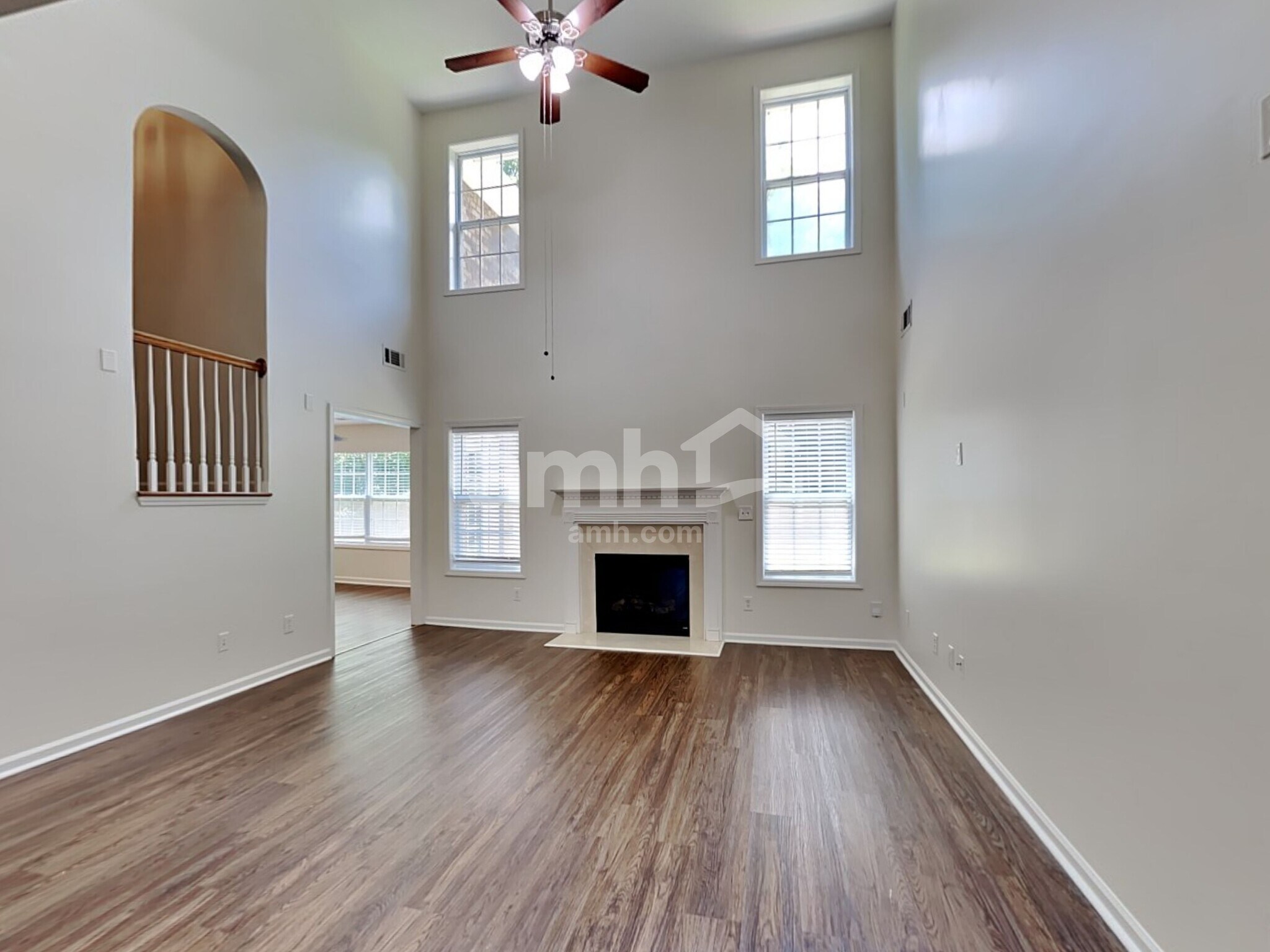 Building Photo - 6250 Mulberry Park Dr