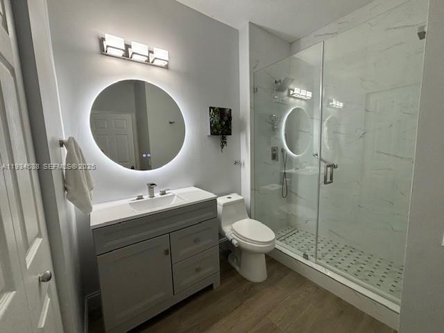 Building Photo - 712 Tulip Cir