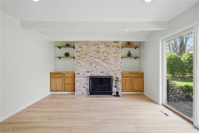 Building Photo - 33115 Ledge Hill Dr