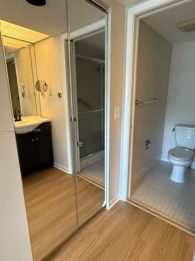 Building Photo - 1401 SW 128th Terrace