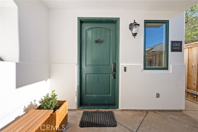 Building Photo - 426 Narcissus Ave