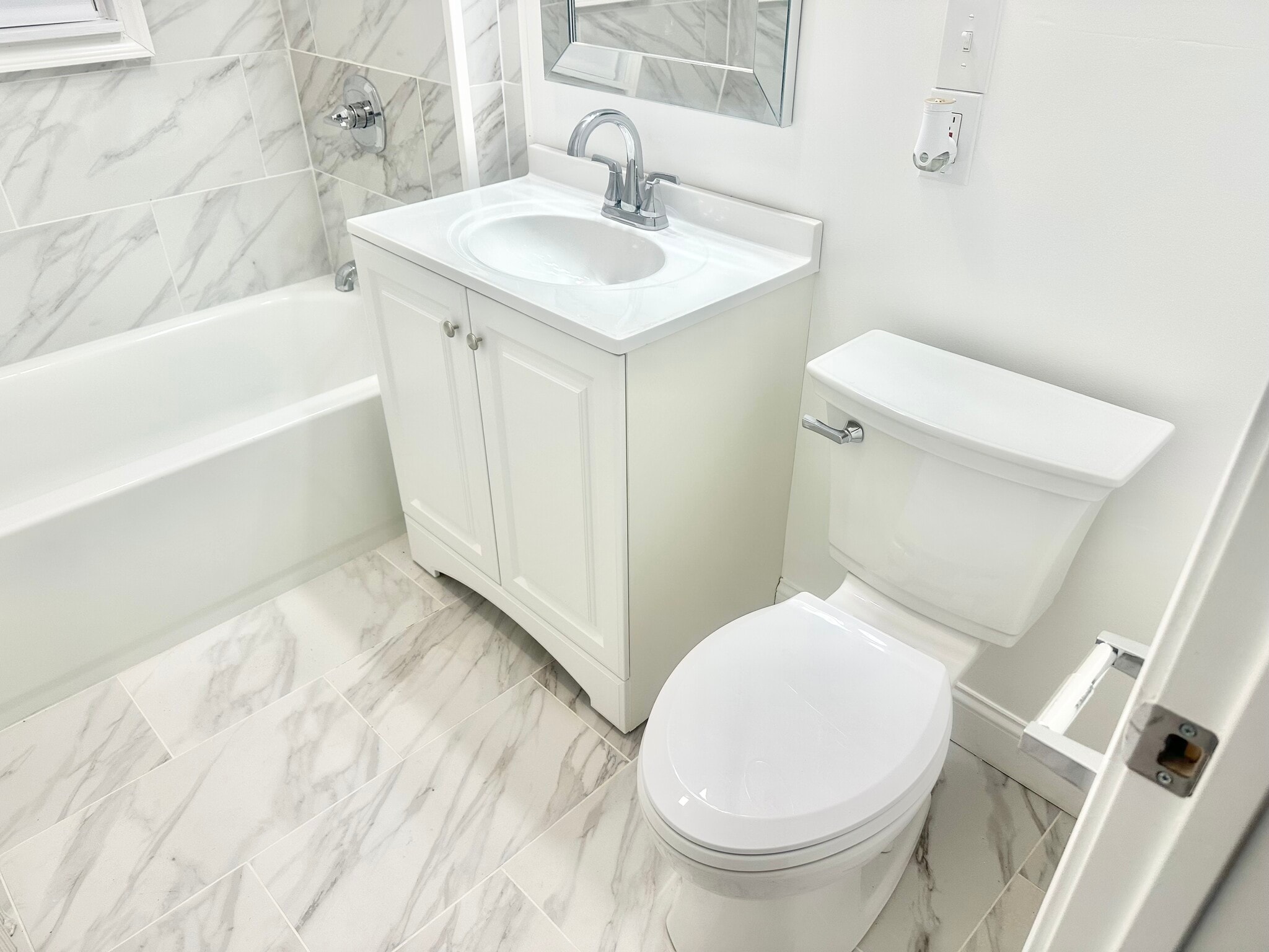 Building Photo - 69 Tremont Ave