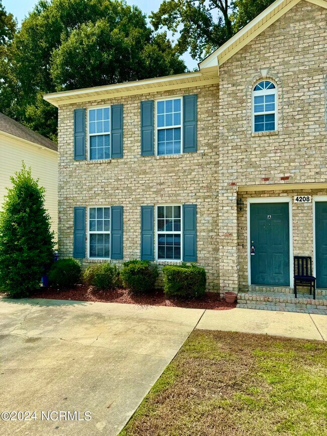 Primary Photo - 4208 Brook Creek Ln