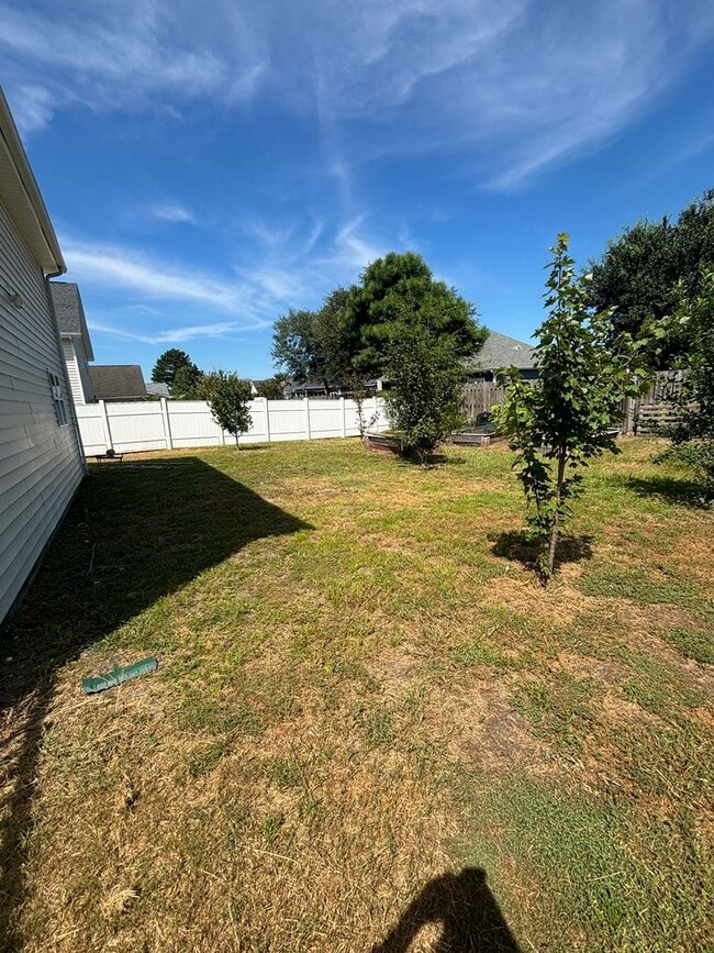 Building Photo - 4897 Southgate Pkwy