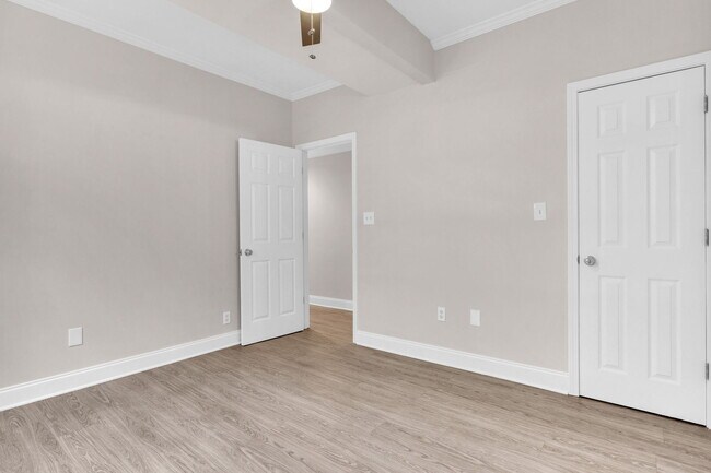 Building Photo - 1046 Tilden St NW