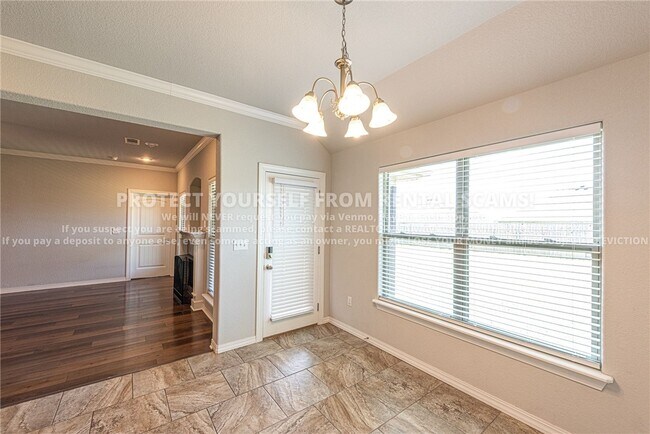 Building Photo - 1111 Tulip St