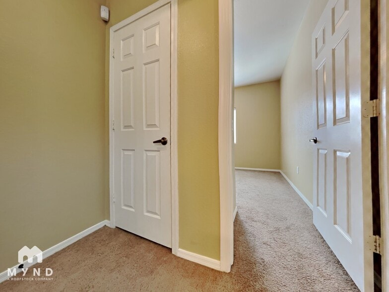 Building Photo - 14554 S Avalon Rd