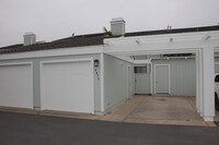 Building Photo - Goleta 3 Bedroom Townhouse