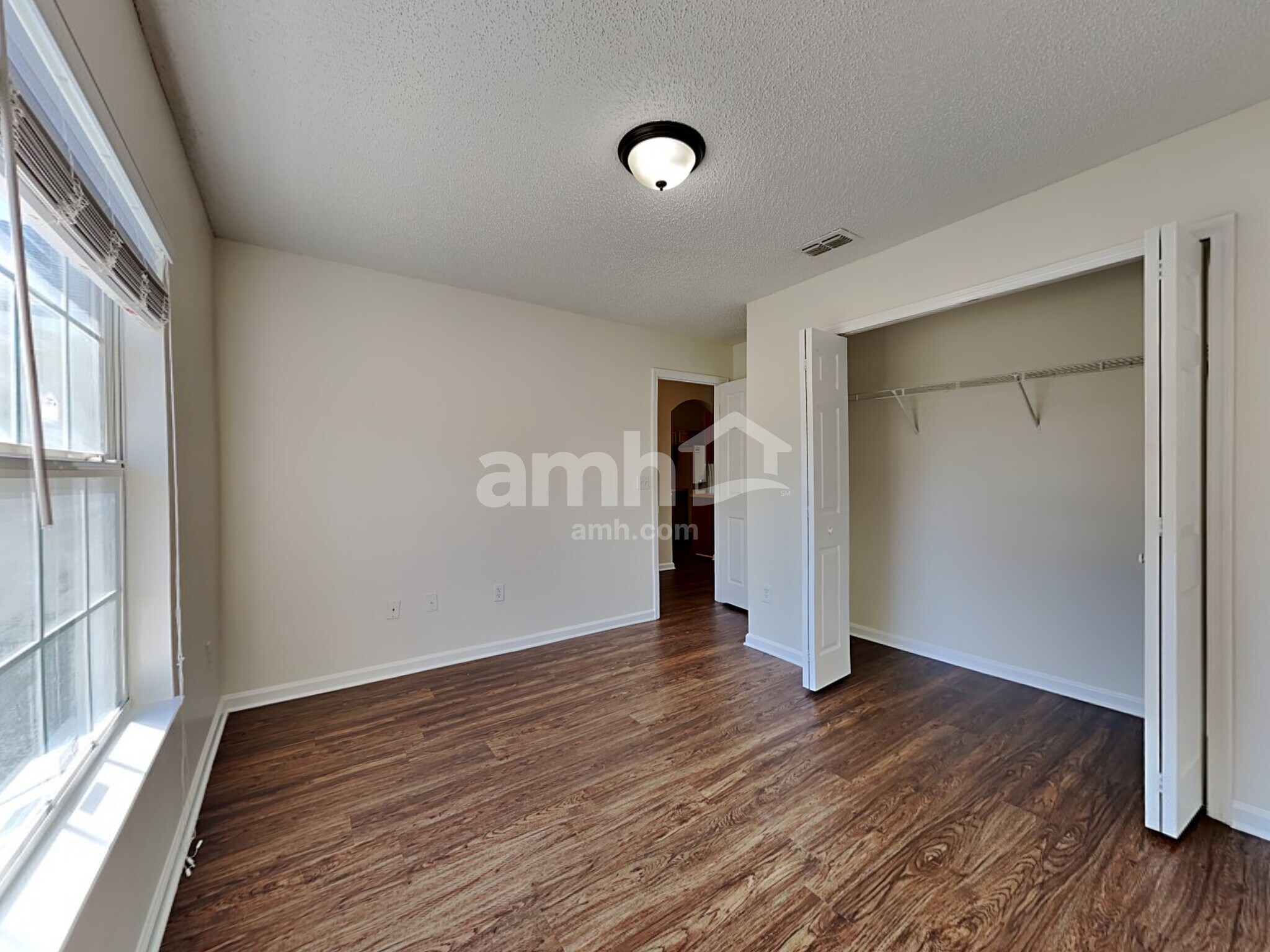 Building Photo - 9311 Thunderbolt Dr