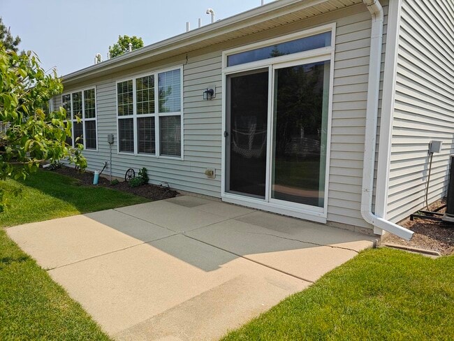 Building Photo - 13571 Hemlock Rd