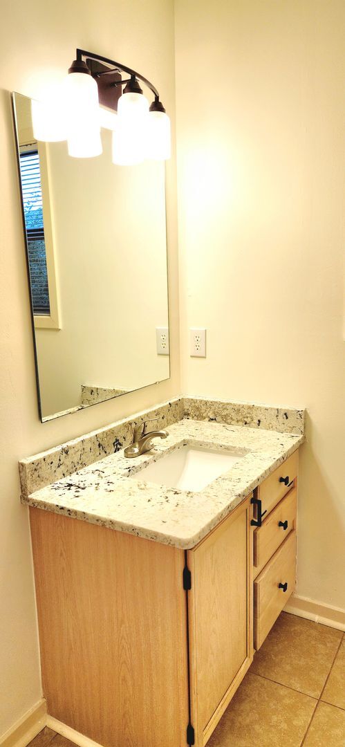 Building Photo - 6015 Caddy Cir