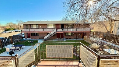 Building Photo - Boardwalk Apartments