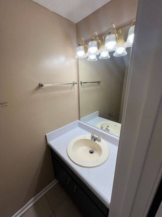 Building Photo - !!!WARNING: AVOID SCAMS CONFIRM RENTAL AT ...