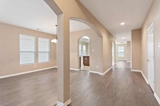 Building Photo - 7414 Bering Landing Dr