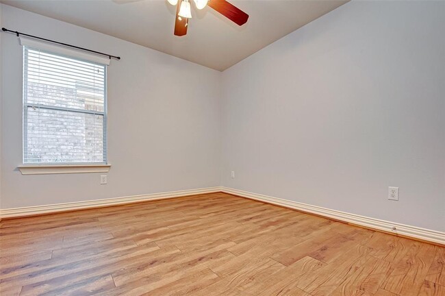 Building Photo - 5518 Gibralter Pl
