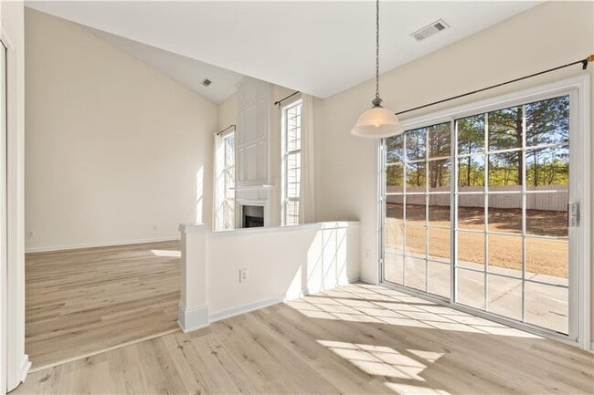 Building Photo - 915 Wendlebury Ct