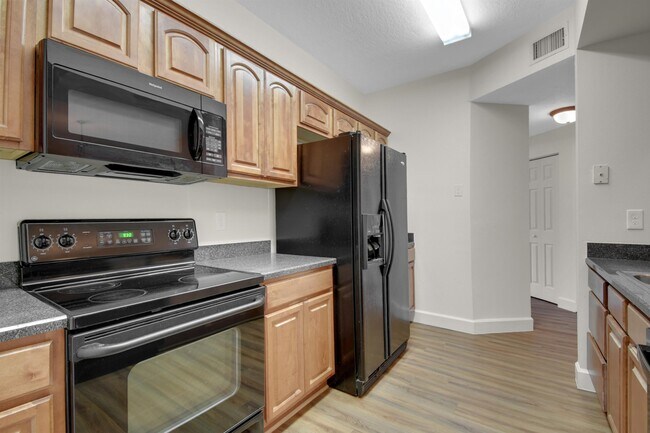 Building Photo - 35111 Harbour Vista Cir