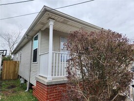 Building Photo - 2238 New Orleans St