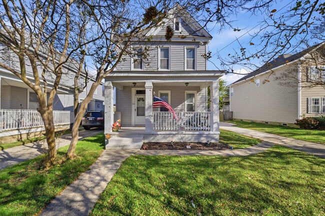 Primary Photo - 146 W Seaview Ave